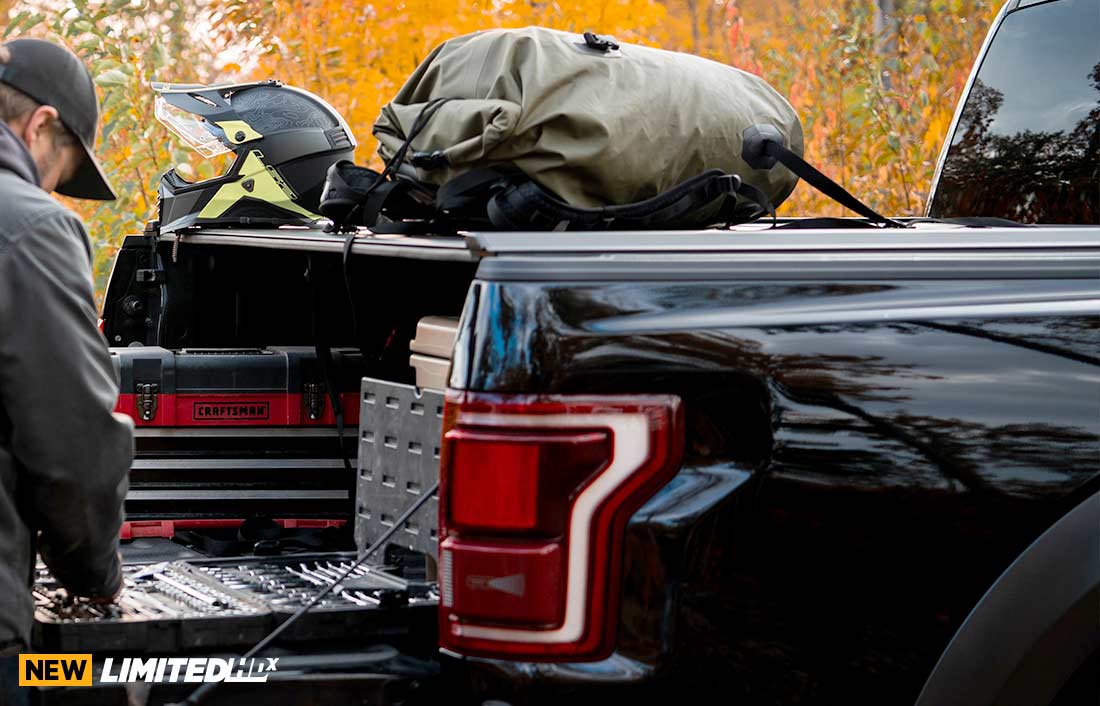 Landmark™ Retractable Truck Bed Cover