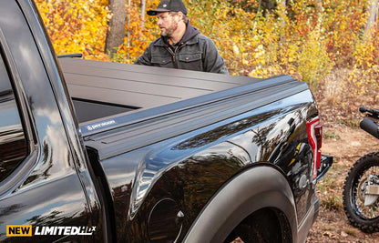 Landmark™ Retractable Truck Bed Cover