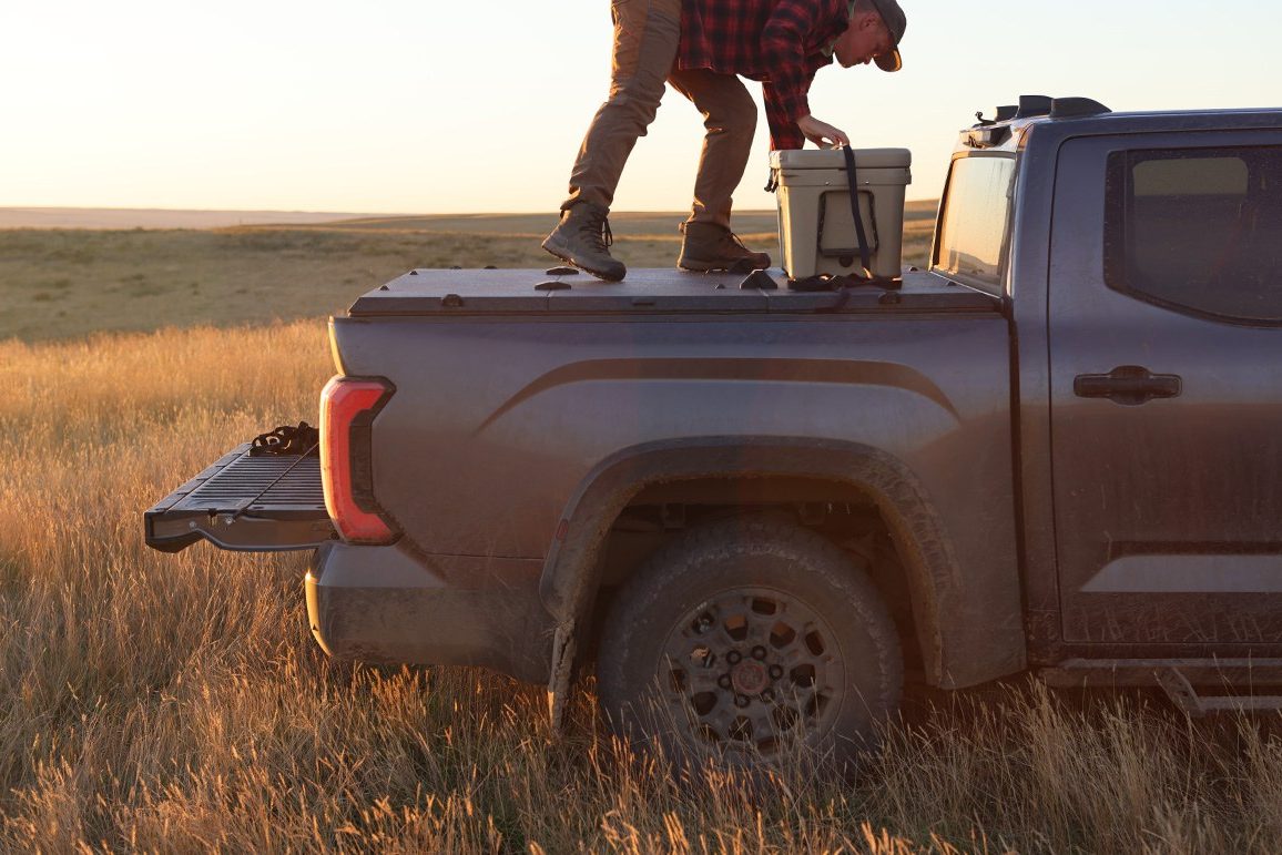 Toyota Tundra TRD Pro with a Tectonic tri-fold tonneau cover and mountain bikes