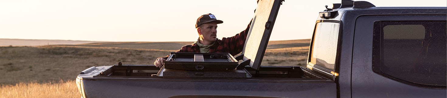 Hard Folding Tonneau Covers