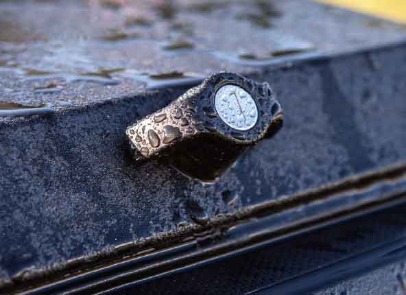 A closeup of the locking mechanism.