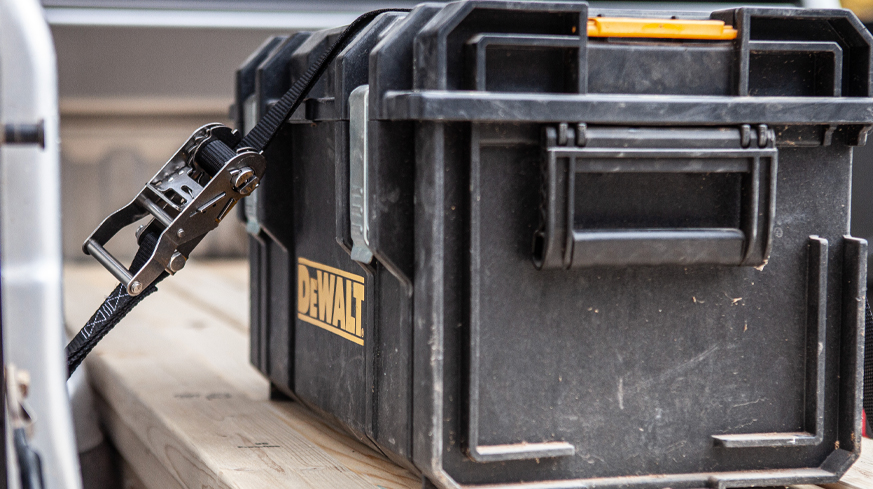 Peragon ratchet strap securing a toolbox